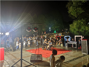 湖南壹号娱乐电源致敬真英雄